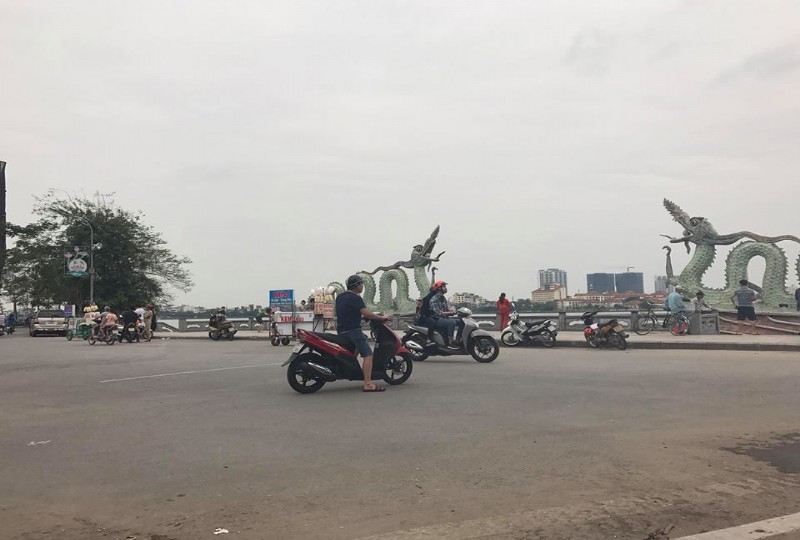 Bán căn hộ 2 ngủ quận Tây Hồ, Hà Nội- Tòa Watermark -395 Lạc Long quân 4