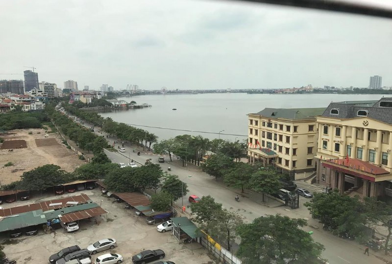 Bán căn hộ 2 ngủ quận Tây Hồ, Hà Nội- Tòa Watermark -395 Lạc Long quân 9