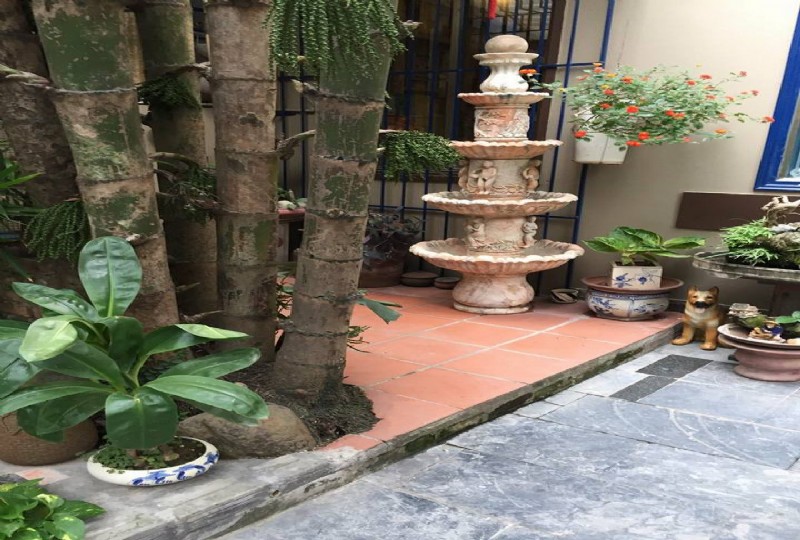 sân vườn nhà lạc long quân, ô tô vào được