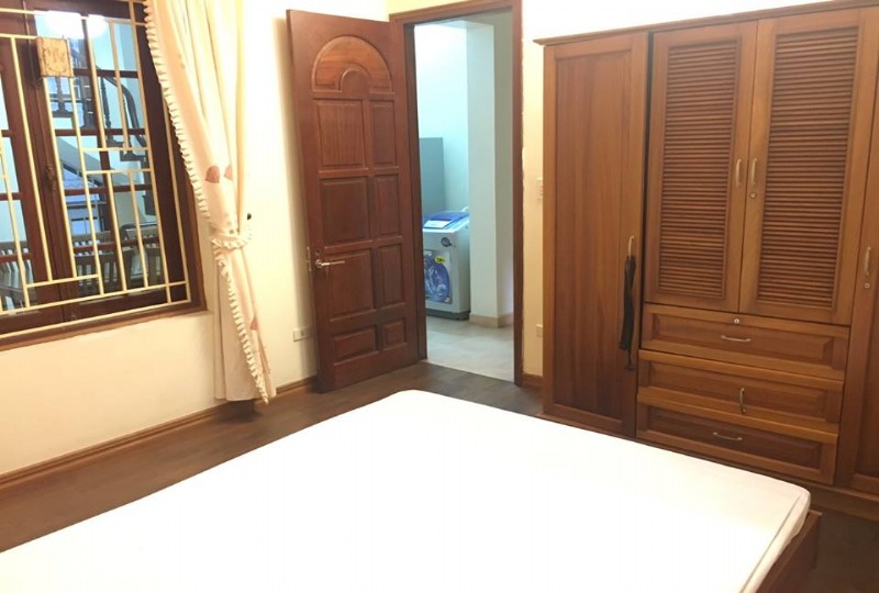 Bán nhà riêng ngõ 31 Xuân Diệu. Giá bán 9 tỷ 10